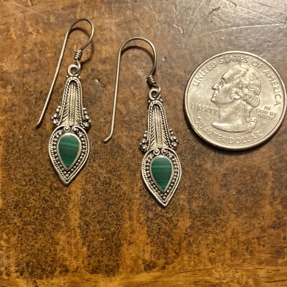 Ornate 925 Sterling Silver Malachite Teardrop Dangle Earrings - Picture 2 of 4